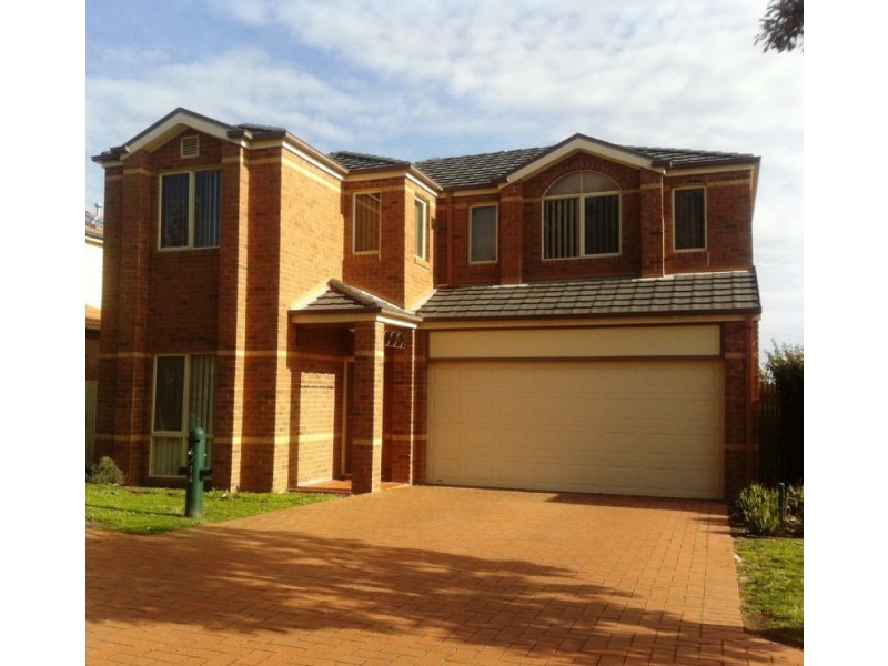4/16 Pepperbush Crescent, Langwarrin VIC 3910