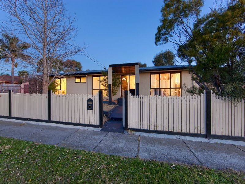 2 Juliana Drive, Carrum Downs VIC 3201