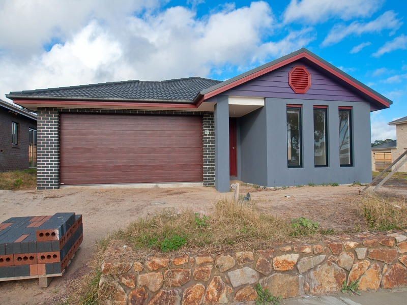 12 Santa Clara Mews, Skye VIC 3977