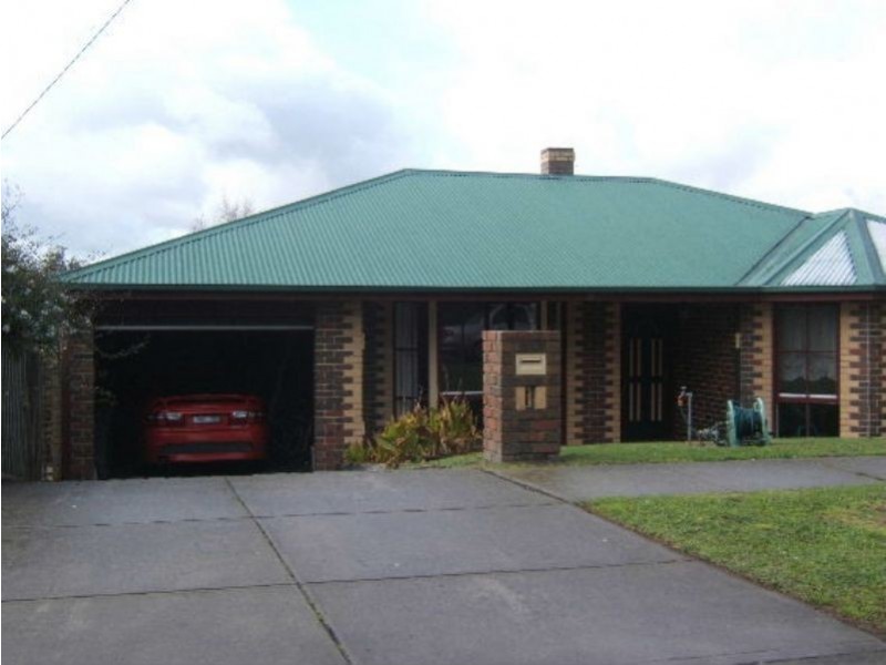 6 Tweed Court, Langwarrin VIC 3910