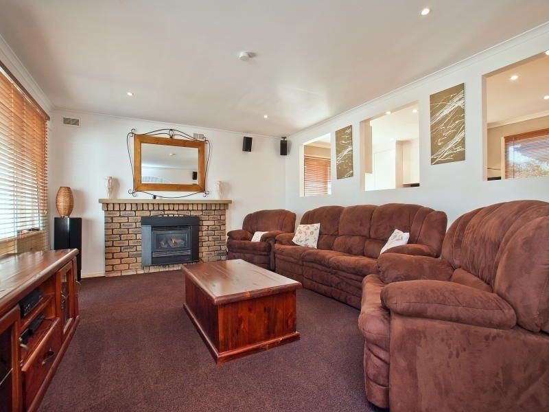 8 Jerome Court, Frankston VIC 3199