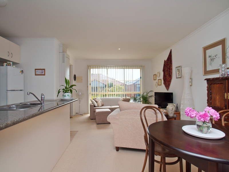 8/4 Barak Court, Frankston VIC 3199