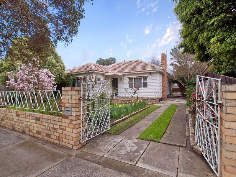 32 Bridges Avenue, Edithvale VIC 3196