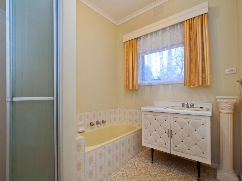 32 Bridges Avenue, Edithvale VIC 3196