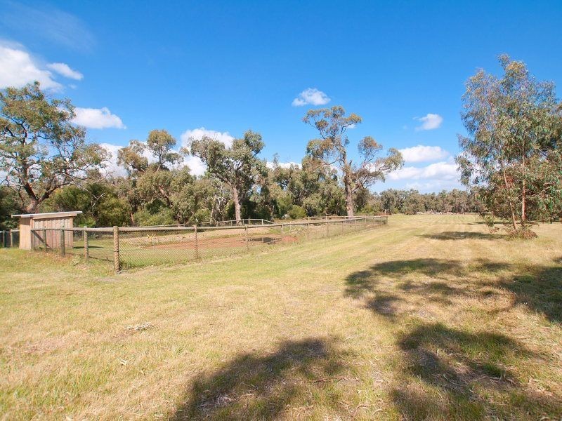 70 Valley Road, Langwarrin VIC 3910