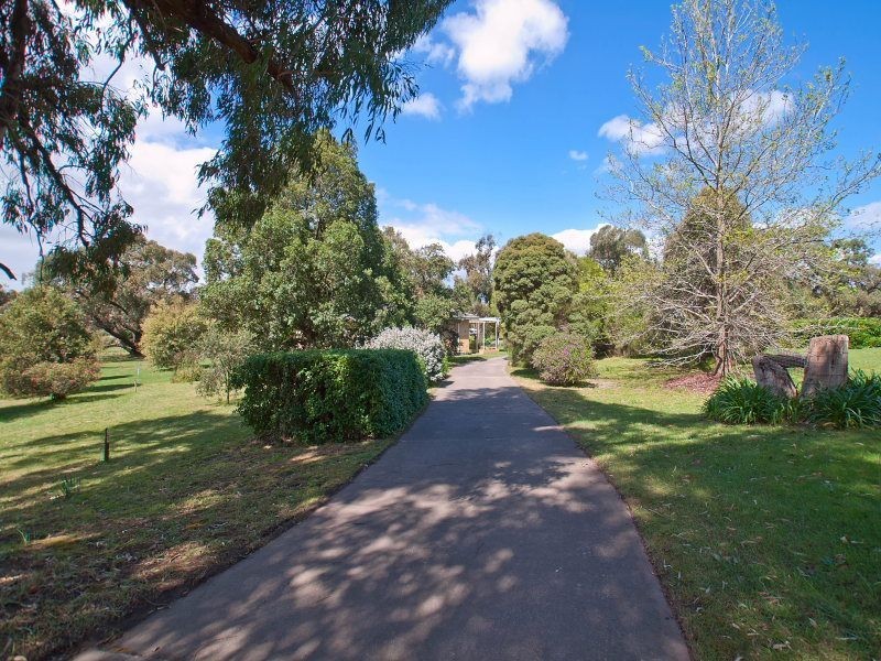 70 Valley Road, Langwarrin VIC 3910