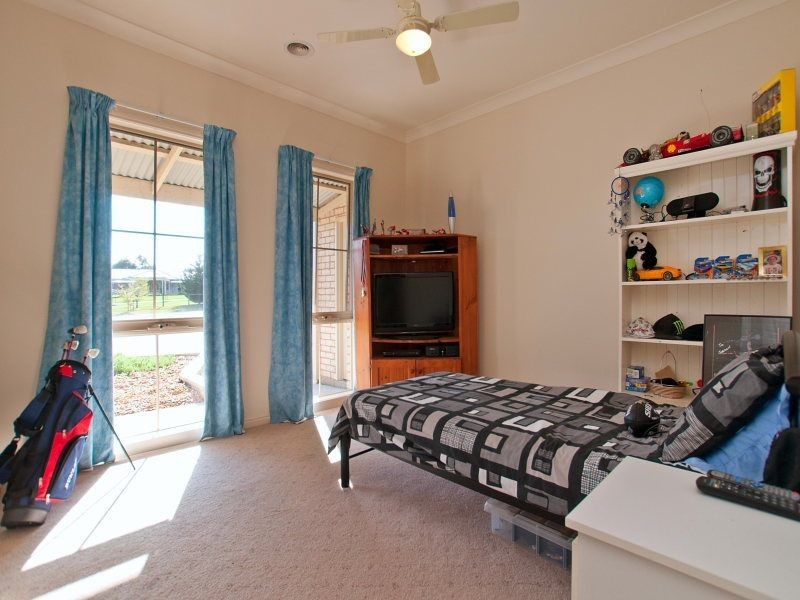 7 Garden Brae Court, Langwarrin South VIC 3911