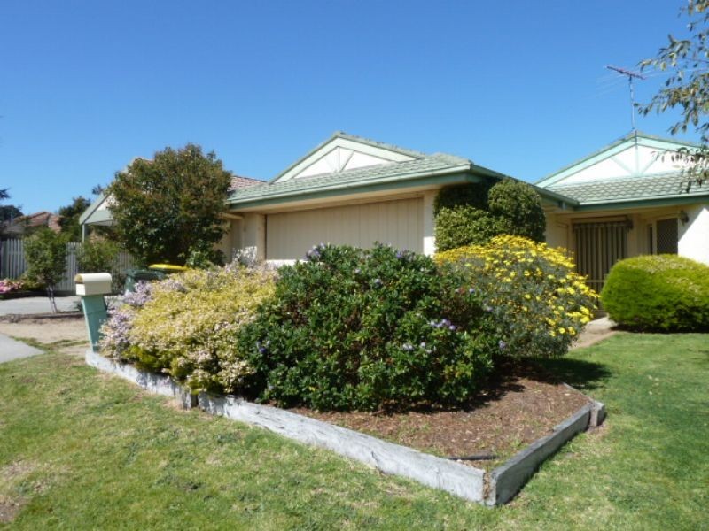 6 Warrindale Close, Langwarrin VIC 3910