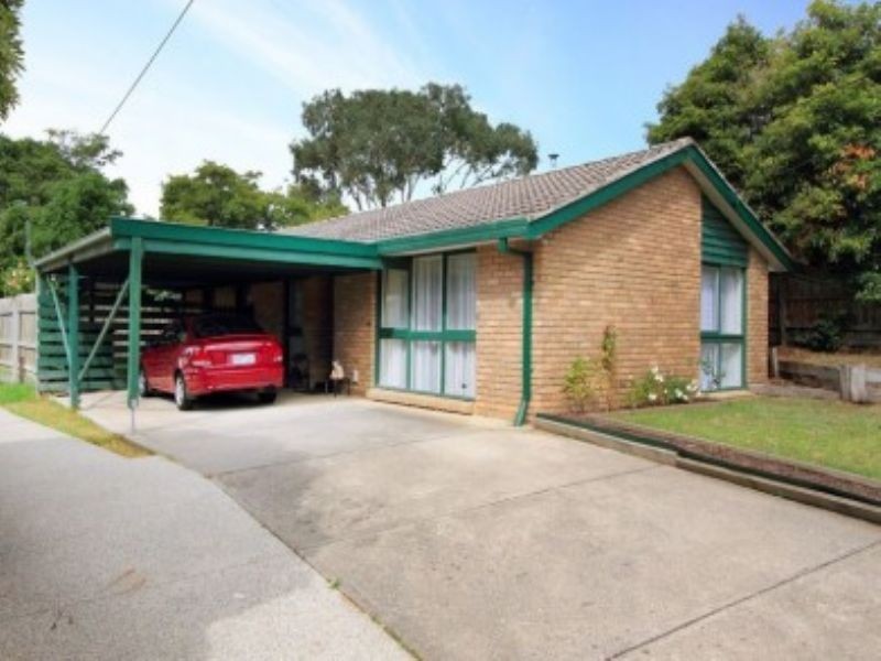 8 Lloyd Street, Langwarrin VIC 3910