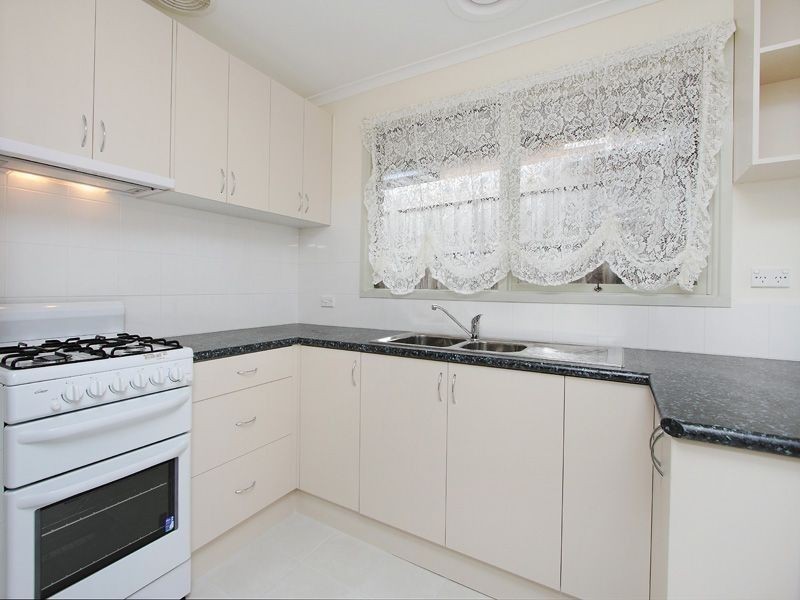 8 Lloyd Street, Langwarrin VIC 3910