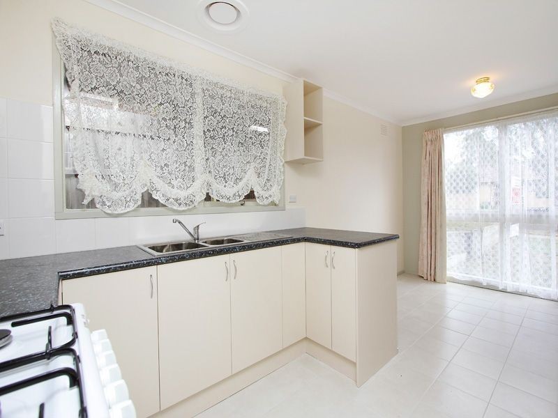8 Lloyd Street, Langwarrin VIC 3910