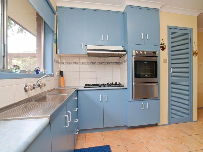 18 Oaklands Crescent, Frankston VIC 3199