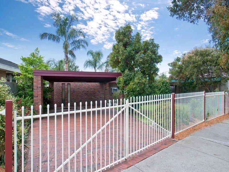 18 Oaklands Crescent, Frankston VIC 3199
