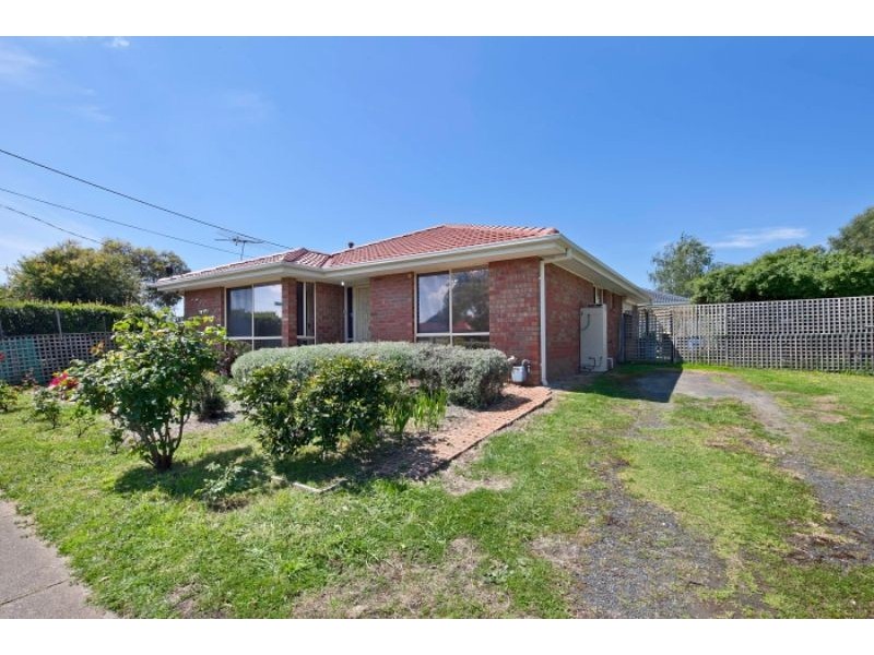 2 Maplewood Court, Carrum Downs VIC 3201
