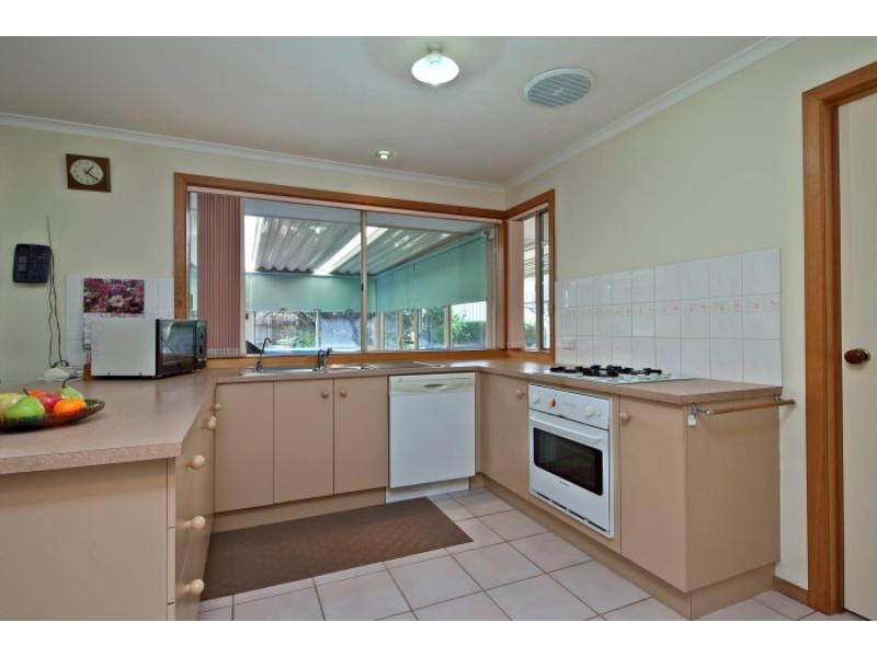 2 Maplewood Court, Carrum Downs VIC 3201