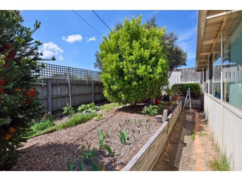 2 Maplewood Court, Carrum Downs VIC 3201