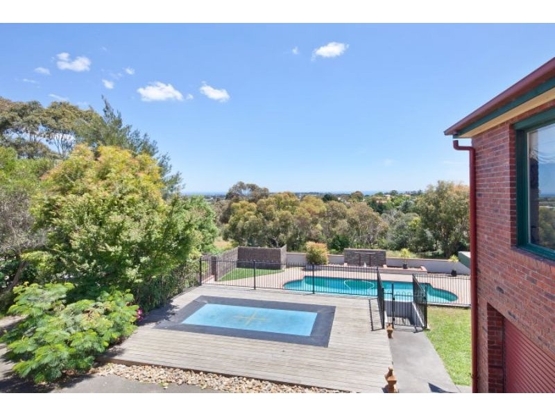 16 Brulu Close, Mount Eliza VIC 3930