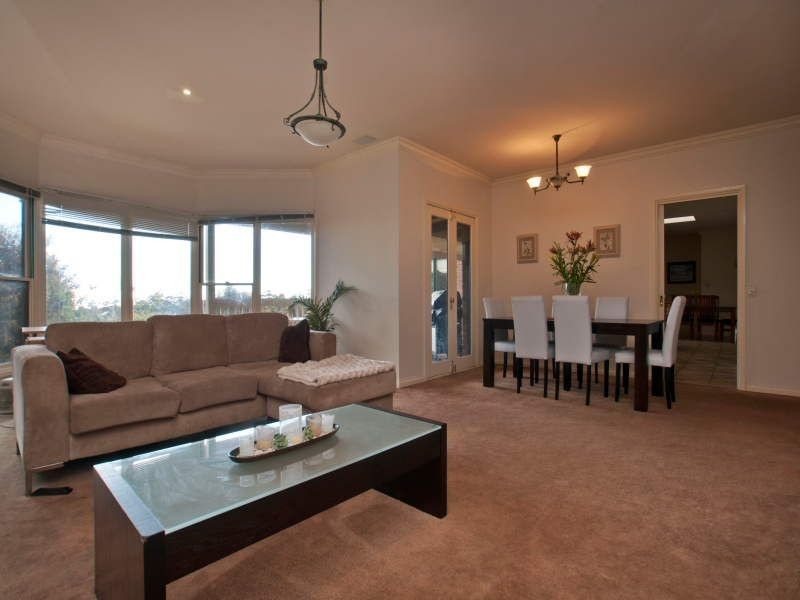 16 Brulu Close, Mount Eliza VIC 3930