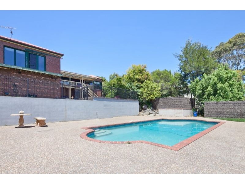 16 Brulu Close, Mount Eliza VIC 3930