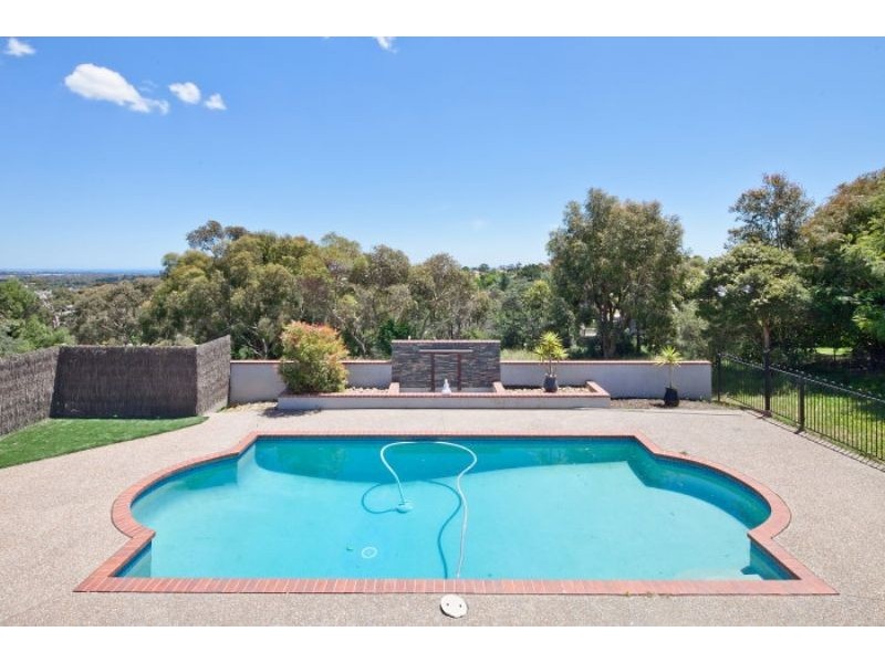 16 Brulu Close, Mount Eliza VIC 3930