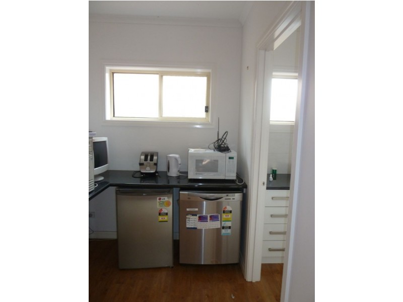 2B Beach Street, Frankston VIC 3199