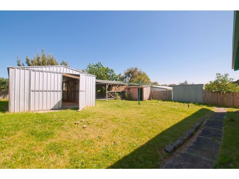 16 Jenkens Street, Frankston North VIC 3200