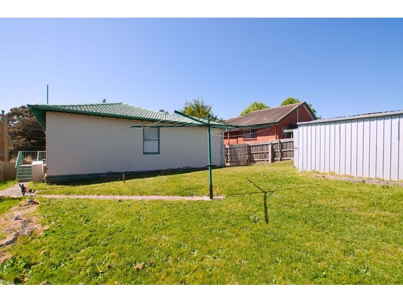 16 Jenkens Street, Frankston North VIC 3200