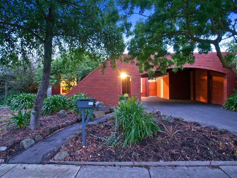 327 Heatherhill Road, Frankston VIC 3199