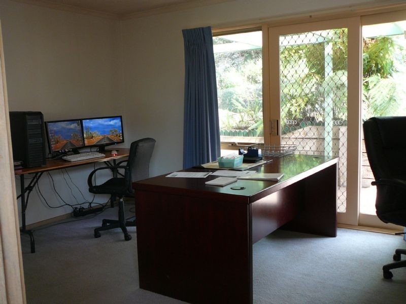 17 Greenslopes Drive, Carrum Downs VIC 3201