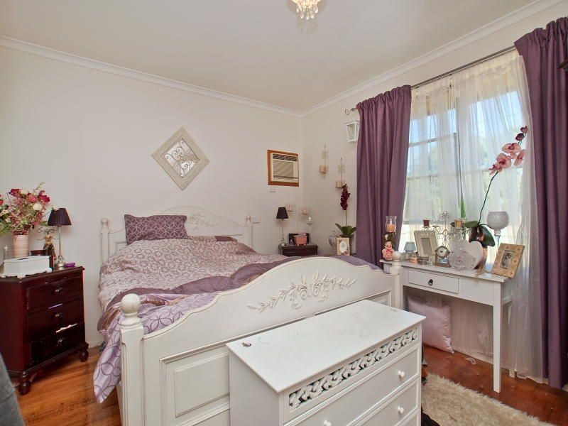 13 Silver Avenue, Frankston North VIC 3200