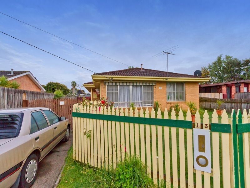 13 Silver Avenue, Frankston North VIC 3200