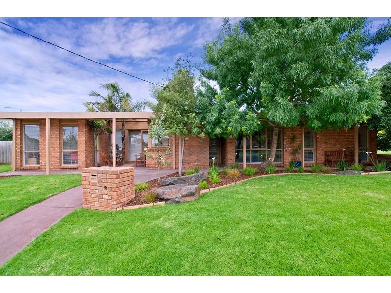 6 Alonzo Court, Frankston VIC 3199