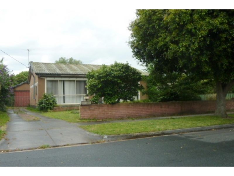 9 Weatherston Road, Seaford VIC 3198
