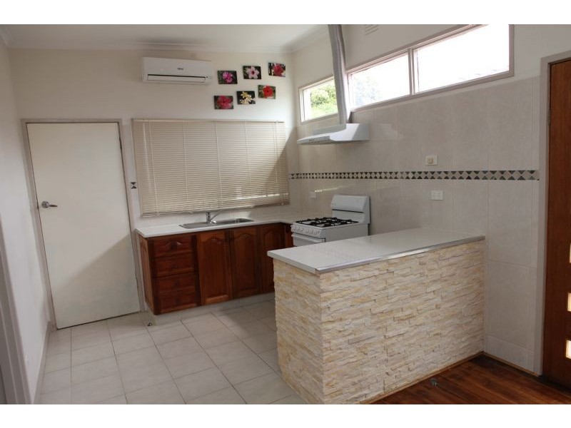 2 Kareela Road, Frankston VIC 3199