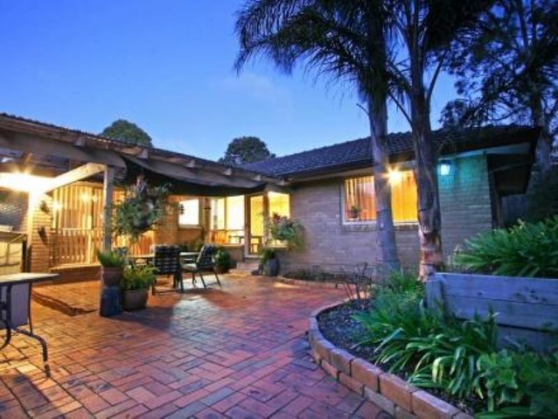 6 St Fillans Court, Frankston VIC 3199