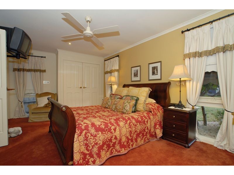 6 Altair Close, Frankston VIC 3199