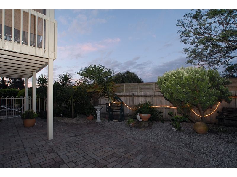 6 Altair Close, Frankston VIC 3199