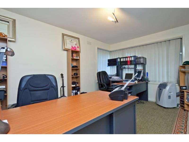 80 Grimwade Crescent, Frankston VIC 3199