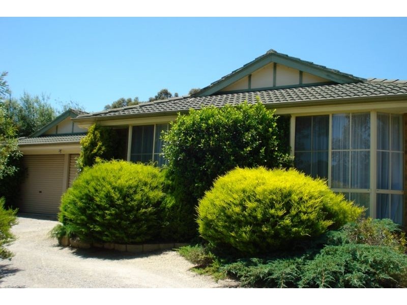 6 Lois Court, Langwarrin VIC 3910