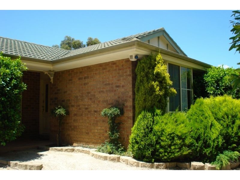 6 Lois Court, Langwarrin VIC 3910