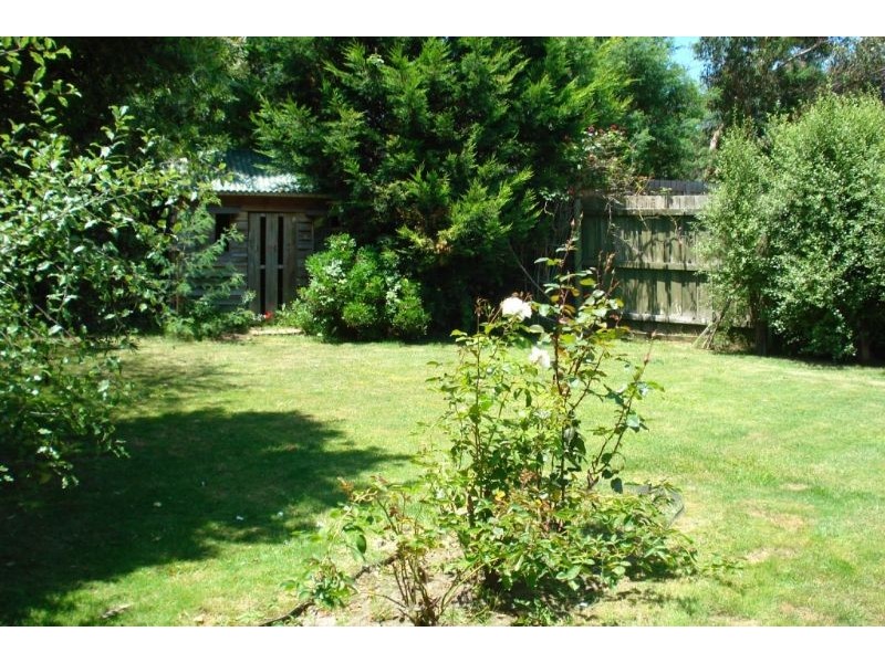 6 Lois Court, Langwarrin VIC 3910