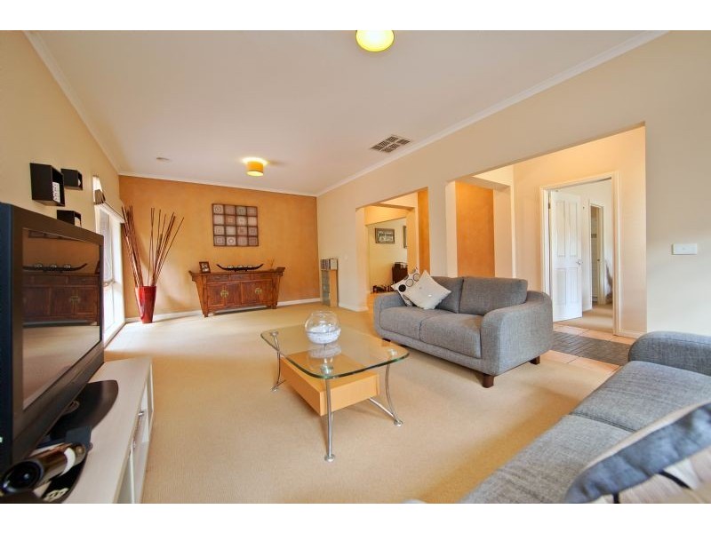 56 Escarpment Drive, Frankston South VIC 3199