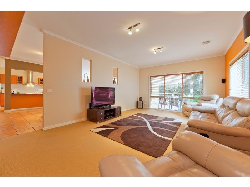 56 Escarpment Drive, Frankston South VIC 3199