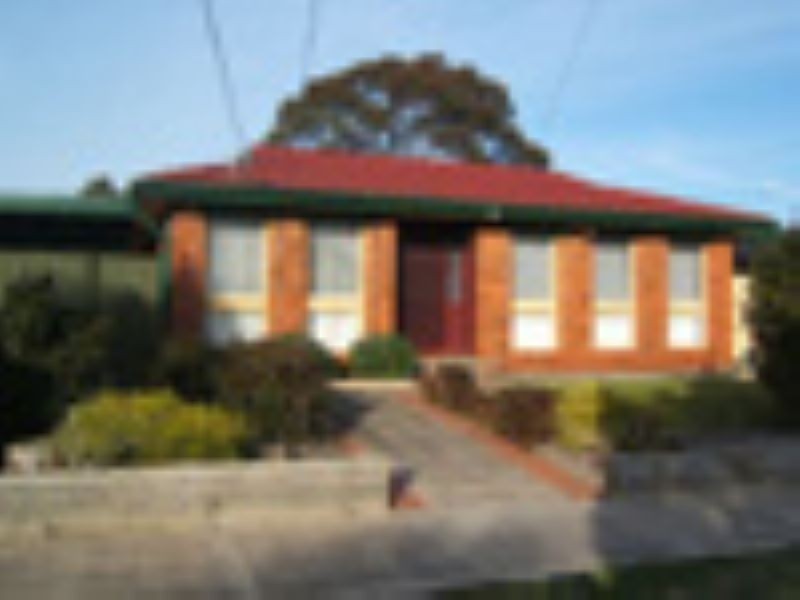 27 Grimwade Crescent, Frankston VIC 3199