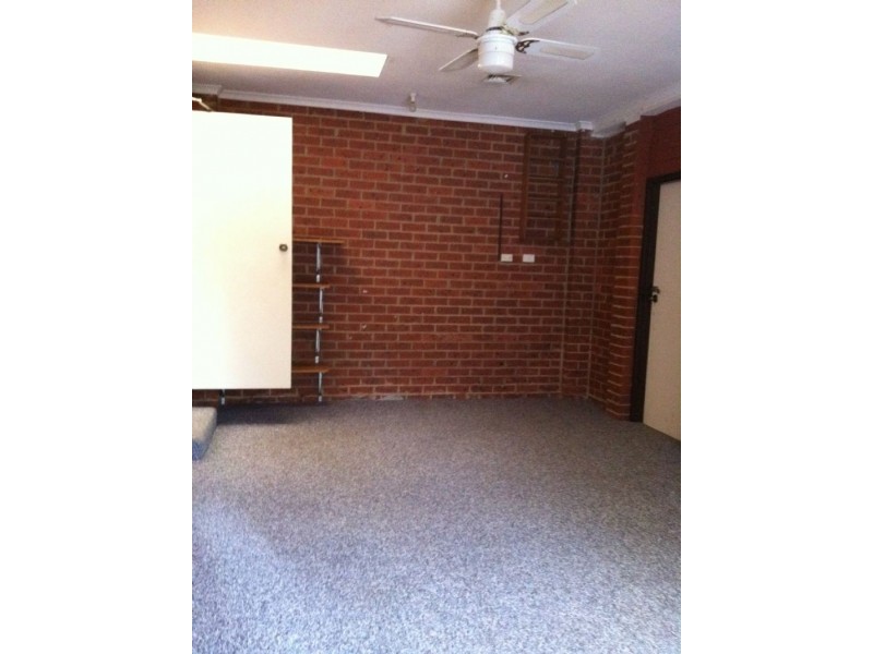 27 Grimwade Crescent, Frankston VIC 3199