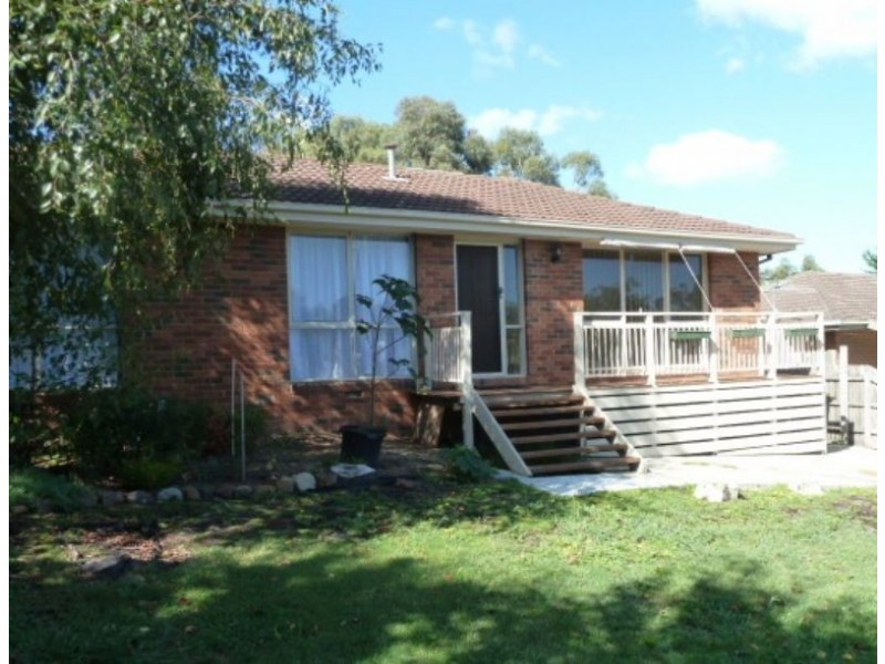 4 Green Acres Court, Langwarrin VIC 3910