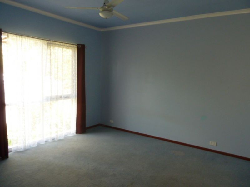 4 Green Acres Court, Langwarrin VIC 3910