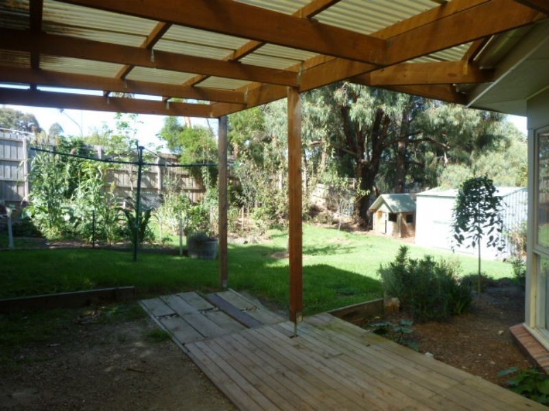 4 Green Acres Court, Langwarrin VIC 3910