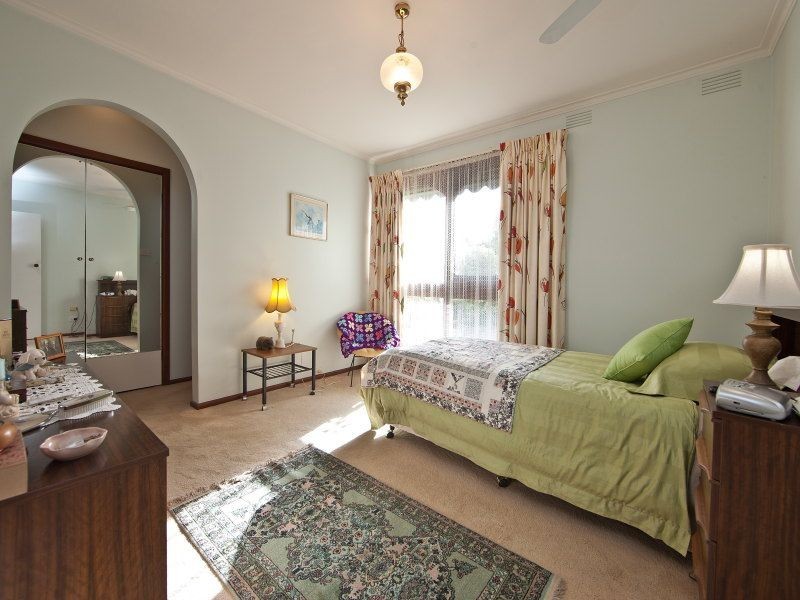 79 Grimwade Crescent, Frankston VIC 3199