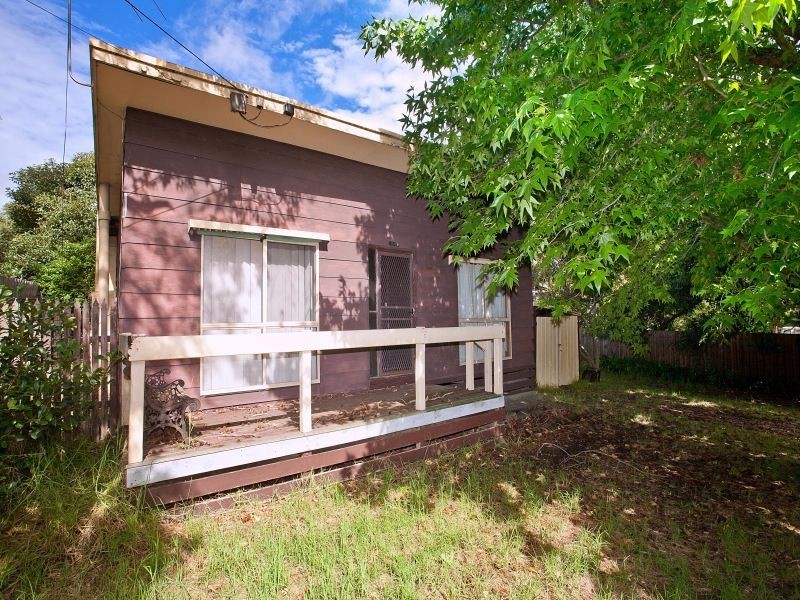 17 Robinia Street, Frankston VIC 3199